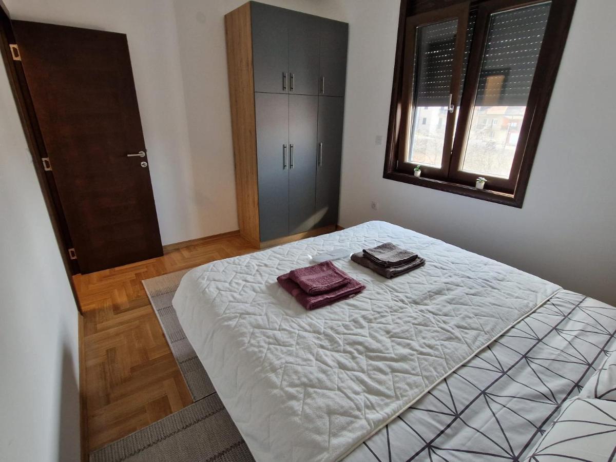 Mb Lux Apartment Vrnjacka Banja Exterior photo